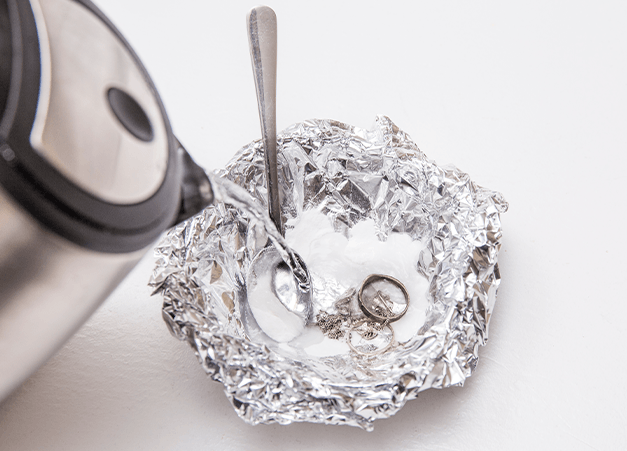 How to Properly Clean Silver Jewellery Tarnish