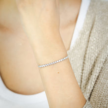 Load image into Gallery viewer, Luminesce Lab Grown 2 Carat Diamond Bolo Bracelet in Sterling SIlver