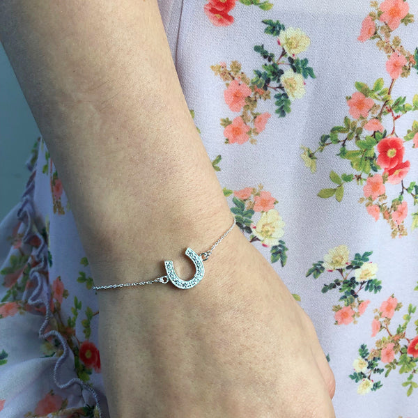 Horseshoe online ankle bracelet