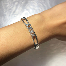 Load image into Gallery viewer, 21cm Sterling Silver Figaro 200 Gauge 1:3 Bracelet