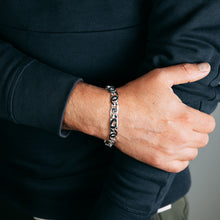 Load image into Gallery viewer, Sterling Silver Tiger Eye 200 Gauge Link 23cm Bracelet