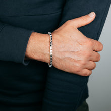 Load image into Gallery viewer, Sterling Silver Four Sides 500 Gauge Box 20cm Bracelet