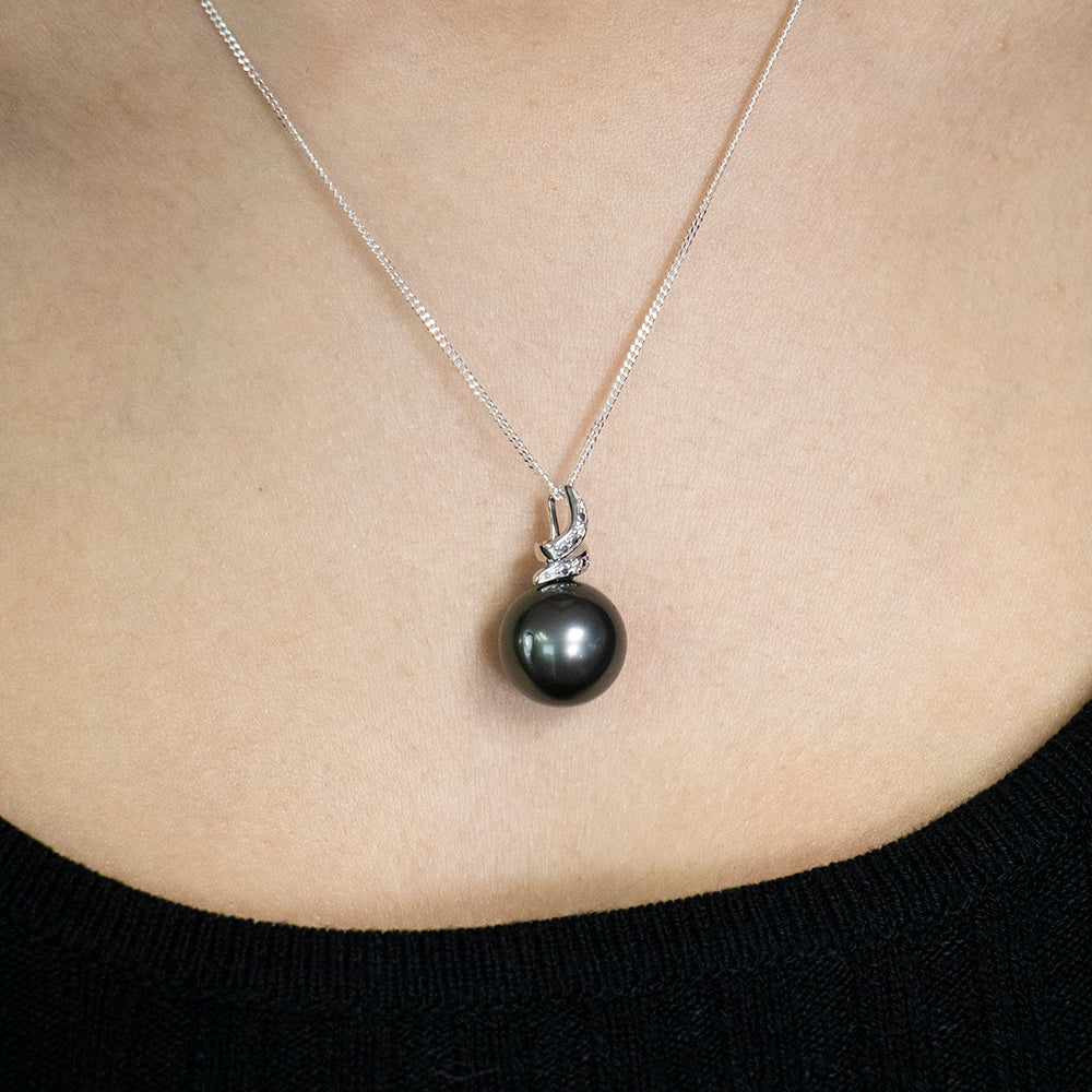 Tahitian South Sea Pearl Diamond Pendant on 45cm Sterling Silver