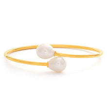 Load image into Gallery viewer, Sterling Silver Gold Plated 8-10mm Freshwater Pearl Bangle